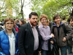 «Только предатель мог принести в школу такой значок…»