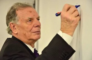Нобелевский лауреат Жорес Алферов: зарубежные ученые не должны руководить совместными научными проектами в России