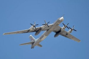 Стратегические ракетоносцыТу-95МС нанесли удары крылатыми ракетами по объектам террористов в Сирии