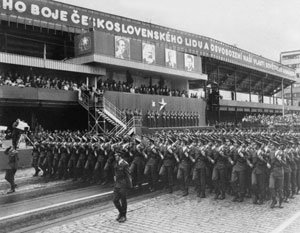 [Более никого не спасать?] Чешские СМИ призвали потребовать репарации от России