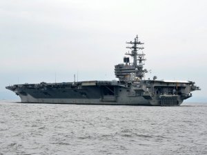 США отправляют к берегам КНДР авианосную группу