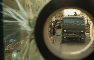 Минобороны РФ опровергло захват в плен двух российских военных боевиками ИГ