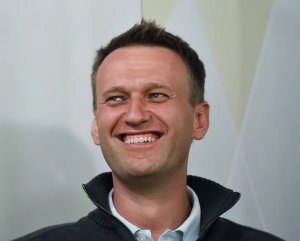 Шлосберг призвал Навального не относиться к сторонникам как к "мясу"