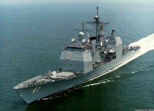 Американские моряки назвали свой крейсер тюрьмой, бесполезной против КНДР