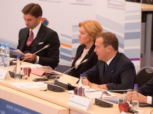 Медведев объявил о создании аналога "Сколково" в Санкт-Петербурге