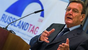 США нужна слабая Россия, заявил Шредер