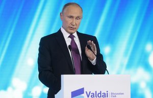 Президент РФ пообещал зеркальный ответ на притеснения российских СМИ в США