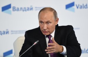 Путин о наращивании войск НАТО у границ РФ: Пускай тренируются