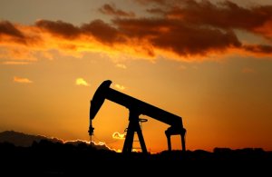 США взяли под контроль крупнейшее в Сирии месторождение нефти