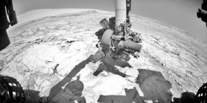 Марсоход Curiosity готовится возобновить буровые работы. 5 лет назад предполагаемый срок службы аппарата оценивался в 1 марсианский год (686 земных суток), но робот функционирует и по сей день