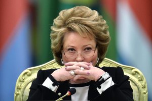 [Поперёд батьки в пекло?] Матвиенко назвала фальстартом заявления Собчак и Гордон об участии в выборах президента: верхняя палата еще не объявила дату выборов и сроки кампании