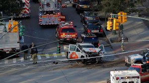 Исполнитель теракта в Нью-Йорке оставил записку о преданности ИГИЛ*