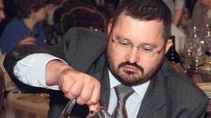 Бывший банкир из колонии создал финансовую пирамиду и похитил 6 миллиардов