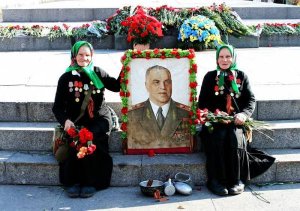 Последняя ниточка, удерживающая город-герой от превращения в Бандерштадт