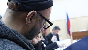 Суд арестовал счета, квартиру и машину Кирилла Серебренникова