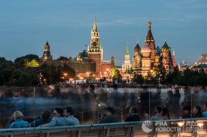 Маша Гессен неправа, называя Россию тоталитарным государством. Разница между тоталитаризмом и авторитаризмом не количественная, а качественная