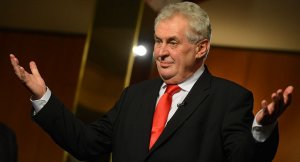 Президент Чехии выступил против двойных стандартов ЕС в отношении Крыма