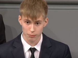 Мэр Нового Уренгоя заступился за школьника Ивана Костогриза, пожалевшего солдат вермахта