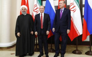 Лидеры РФ, Ирана и Турции приняли заявление по сирийскому урегулированию