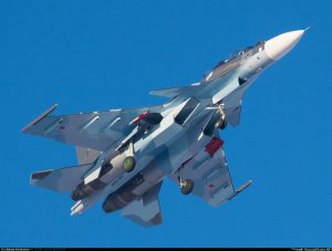 Западный военный округ получил шесть истребителей Су-35С и три Су-30СМ