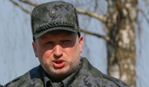 Турчинов потребовал обогнать Россию в производстве ракет