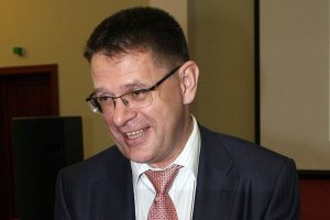 Чубайс отказался назвать местонахождение разыскиваемого экс-менеджера "Роснано" Малышева,  а обвиняемого  в растрате Меламеда назвал одним из лучших специалистов в РФ