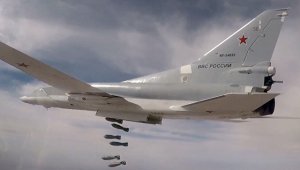 Шесть бомбардировщиков Ту-22М3 нанесли удар по объектам ИГ* в Сирии