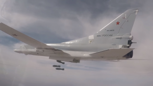 ТУ-22М3 поразили опорные пункты и скопление боевиков в долине реки Евфрат, сообщили в Минобороны