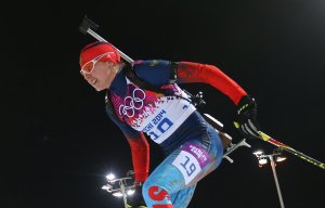 Российская биатлонистка Яна Романова заявила, что скорее выбросит медаль Игр в Сочи, чем отдаст ее МОК