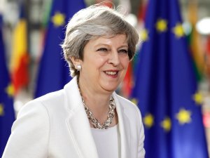 Британские спецслужбы предотвратили покушение исламистов на премьера Терезу Мэй