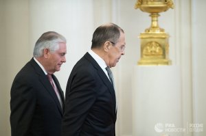 Лавров с Тиллерсоном обсудят попытки вербовки российских журналистов