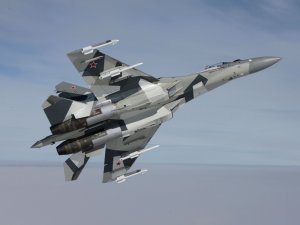 В Западном военном округе начали «обкатывать» новейшие истребители Су-35