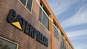 "Дочка" Caterpillar обманывала клиентов и прятала доказательства в океан