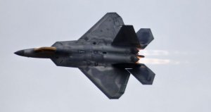 Разведка боем: Американские F-22 вскрыли «начинку» российских Су-35 в небе над Сирией — The Aviationist