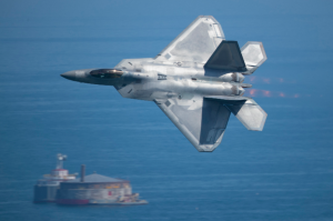 [«Бода́лся телёнок с ду́бом»] Business Insider: инцидент в Сирии показал, что у F-22 нет шансов в открытом бою с истребителями России