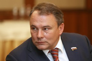 Вице-спикер Толстой допустил применение закона о СМИ-иноагентах к некоторым блогерам