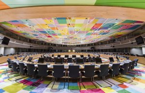 Еврокомиссия впервые в истории Евросоюза запустила санкционную процедуру против Польши