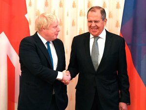 Лавров и Джонсон провели переговоры в Москве: глава Форин-офиса рассказал "Сергею", что "все сложно", но надежда есть