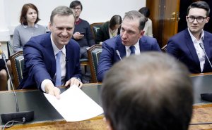 ЦИК принял у Навального документы для выдвижения на выборы президента