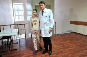 «Чудеса все-таки случаются» - Российские онкологи спасли Дашу Старикову из Апатитов с 4 стадией рака - она отметит Новый год дома с семьей