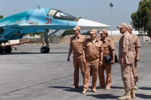 Путин вручил в Кремле госнаграды военнослужащим, отличившимся в ходе операции в Сирии