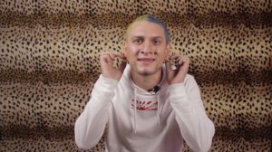 [«огонь хайпа» или «Таинственная плесень на стене...»*] Главные YouTube-события, люди и тренды уходящего года: от «Пусть говорят» и зашквара «Версуса» до Дудя и пародиста Сатира