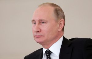 Путин ценит в программе "Время" надежность информации и хороший русский язык