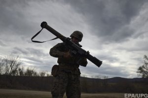 Азов уже использует оружие из США (По словам эксперта «Беллингкэт», американское летальное оружие в Украине уже с июля 2017 года)