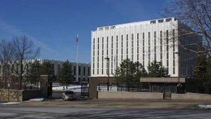 Америка чтит своих героев. Улицу перед посольством России срочно назвали в честь Немцова