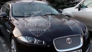 Жители Ростова удивились внезапно переодевшемуся молодому священнику на дорогом Jaguar