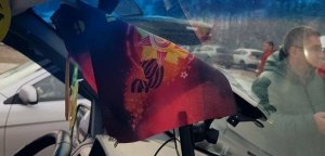 "Запомнят надолго". На Украине наказали туристов за георгиевскую ленточку