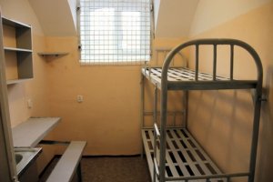 «Совершал преступления с особым цинизмом»: бывший священник Грозовский приговорён к 14 годам колонии за педофилию