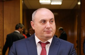 СК: мэр Махачкалы подозревается в превышении полномочий с ущербом в 80 млн рублей, возбуждено уголовное дело