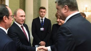 Песков признал контакты Путина и Порошенко, о которых не сообщают